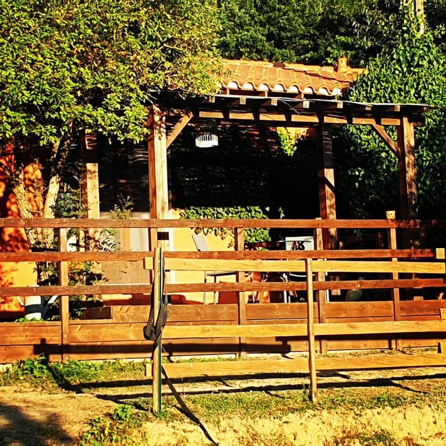 Chambre D'Hotes Le Petit Ranch Los Masos エクステリア 写真